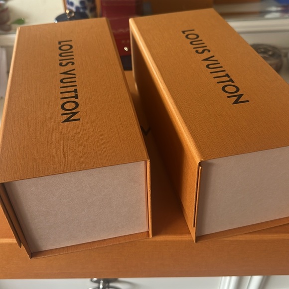 Lv boxes - Picture 2 of 3